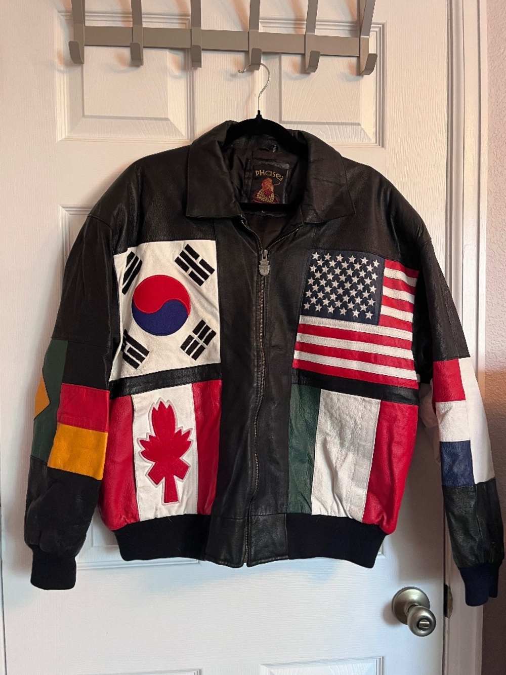 Phase 3 Leather Bomber Jacket with Flags of the World Vintage 90s Large